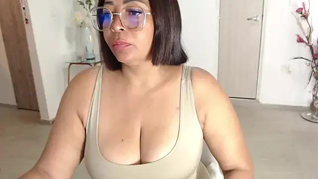 AmbarSofhia on StripChat 