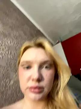 AmmyHot on StripChat