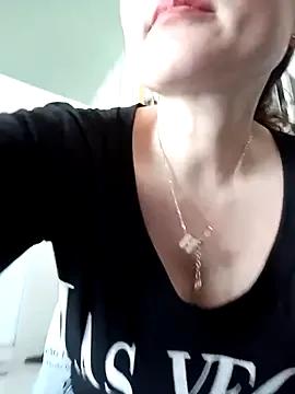Ana_love2000 on StripChat