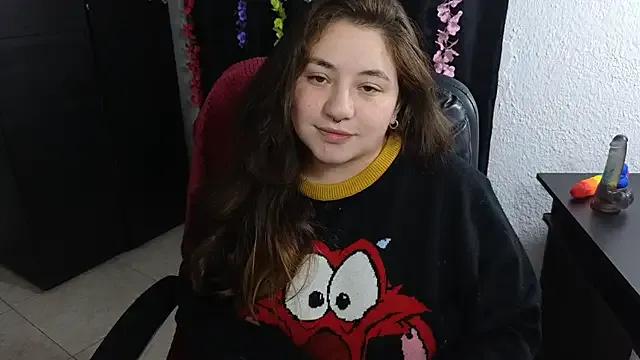 ann_bronw on StripChat 