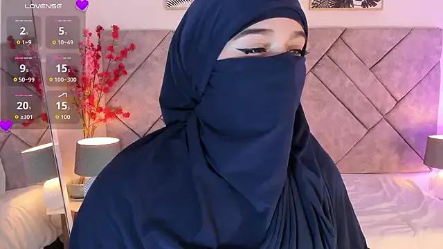 anna-henao — dance sexy + oil on my body