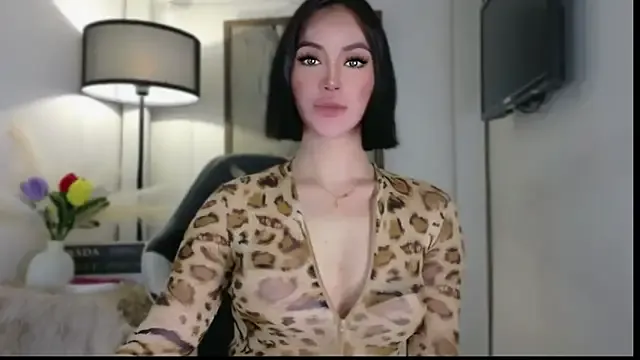 Anna_HollyDoll on StripChat