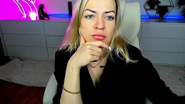 Anna_Snows on StripChat 