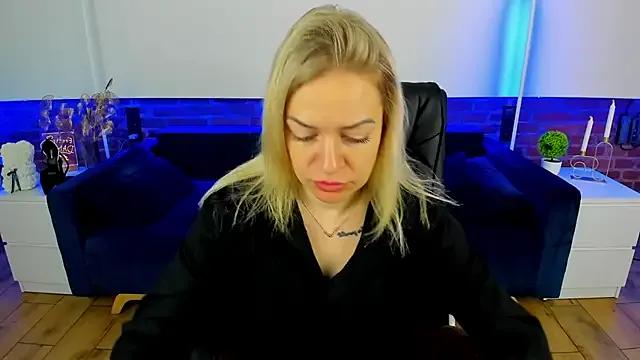 Anna_Snows on StripChat 