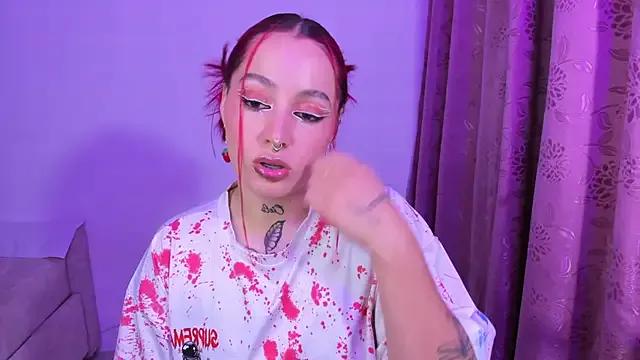 annika_taylor on StripChat