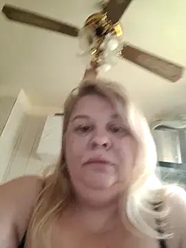 AriannaMilf on StripChat 