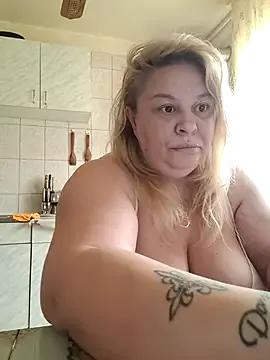 AriannaMilf on StripChat 