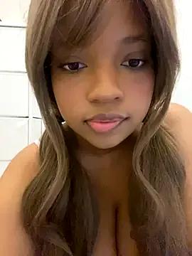 AwkwardJasminee on StripChat 