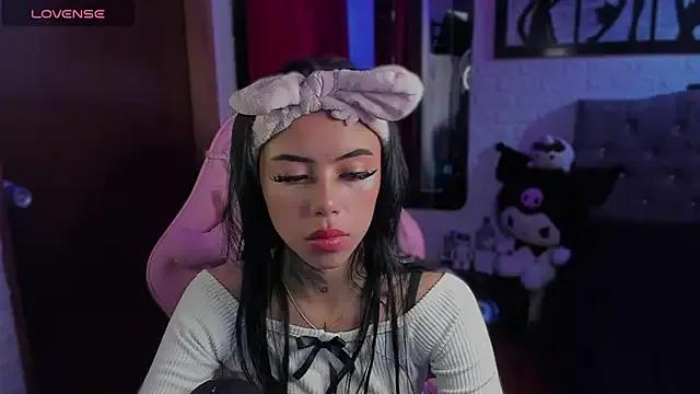 babee_04 on StripChat 