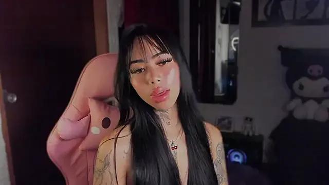 babee_04 on StripChat 