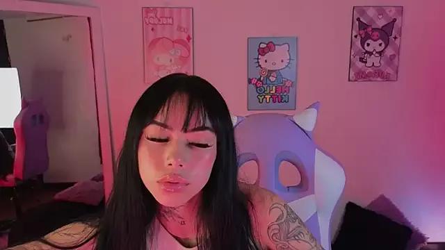 babee_04 on StripChat 