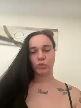 Baby_Eva23 on StripChat