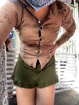 BigAssBee — Tease my pussy Public  to make it wet