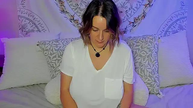 BigBoobsMcGee on StripChat 