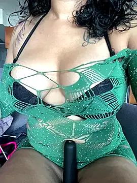 BigBootyButter — Anal w dildo in ass