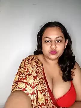 bumblebeegirl on StripChat 