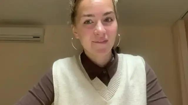 BunnyTiedeman on StripChat 