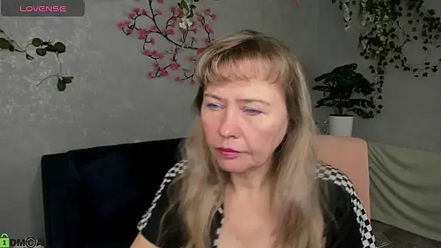 Carla_Vogue — Shake your booty in your panties