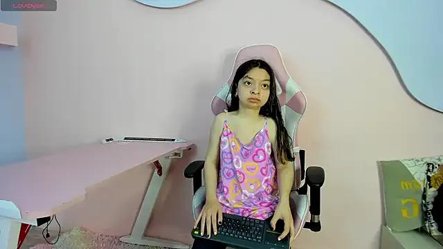 CharlotteMuller — show tits