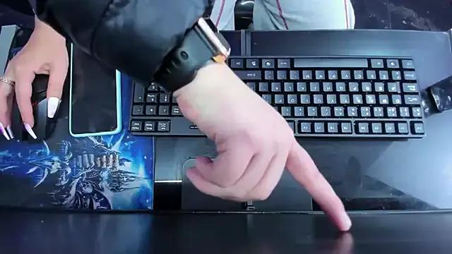 Cocoo_Nuth on StripChat