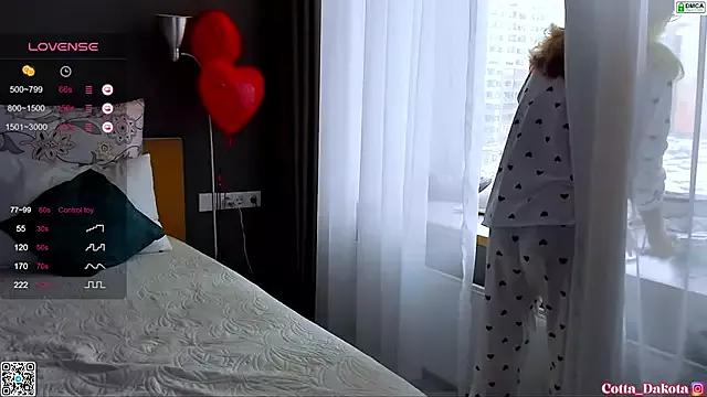 CottaDakota on StripChat 