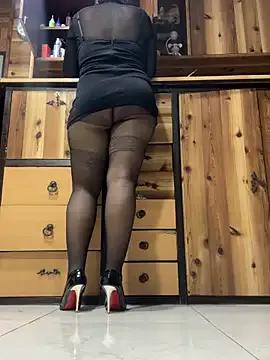 Cristina_Vanegas631 — SALIVA ON TITS