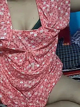 Cute_Ayushii model from StripChat