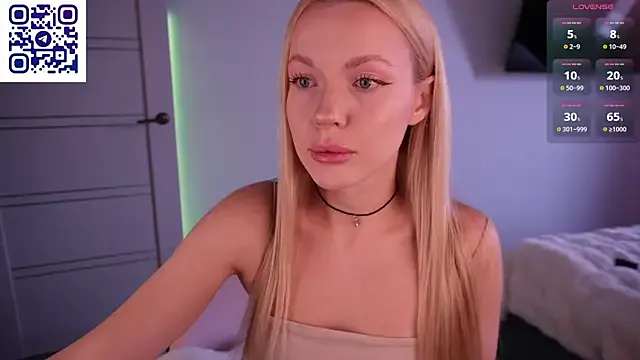 cutebon — show tits and play with nipples