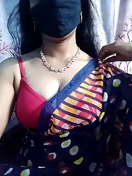 dhina79 on StripChat