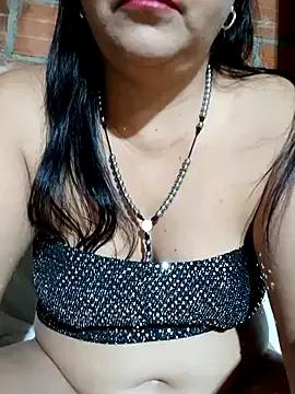 Dirty-Momm-Divorced-Hot on StripChat