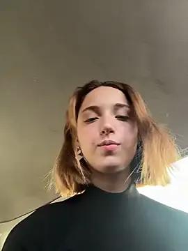 DollyTall — Flash sexy tits next to people around
