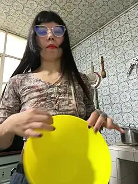 EemaHaruki on StripChat