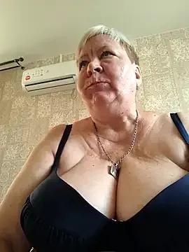 EffectFiona on StripChat