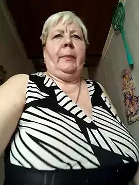 EffectFiona on StripChat