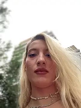 Ella_Charm on StripChat 