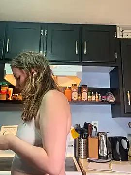 EllieMelts on StripChat 