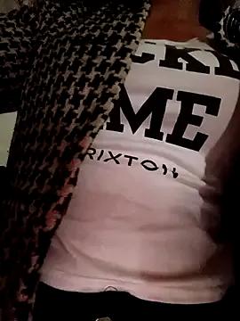 emaame68 on StripChat 