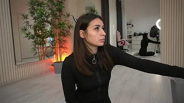 EmmaBlanco on StripChat 