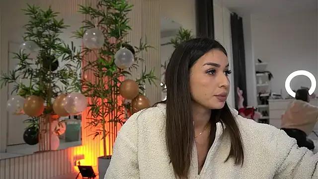 EmmaBlanco — Oil my ass and dildo show