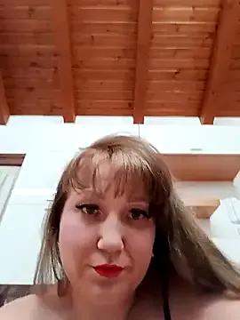 EmmaQueen4 on StripChat 