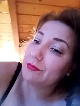 EmmaQueen4 on StripChat 