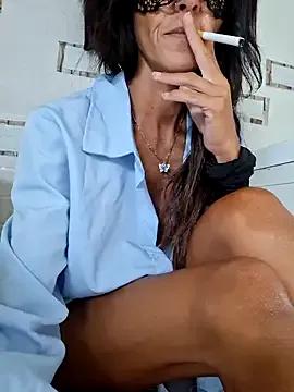 EmySkinny85 — Squirt controll ass 4 min