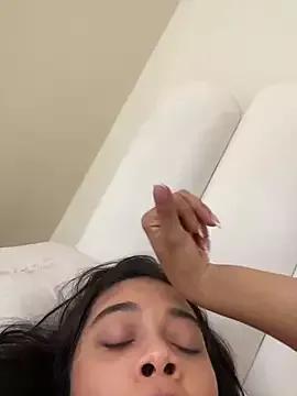 evely_coelloo on StripChat 