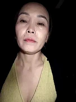 Feeling-hot on StripChat