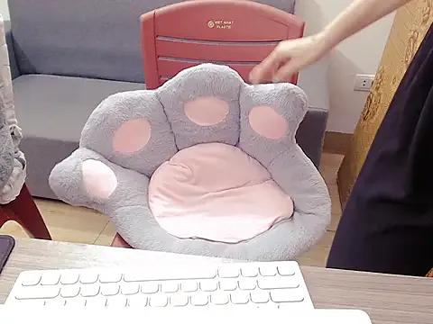 Funnygirl_9x — show pussy