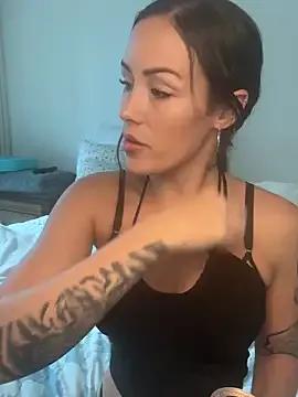 gardenxrose — STAY NAKED