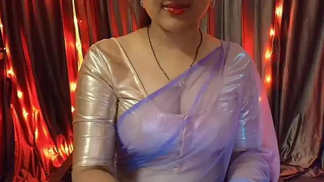 goldiwets on StripChat