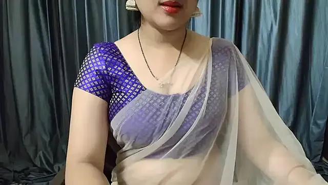 goldiwets on StripChat