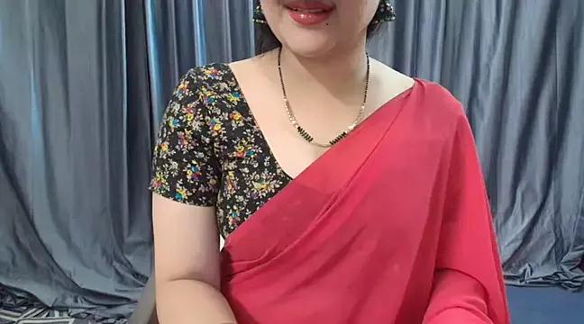 goldiwets on StripChat