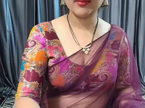 goldiwets on StripChat